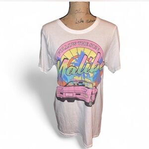Barbie Malibu Barbie Follow the sun t shirt size medium colorful